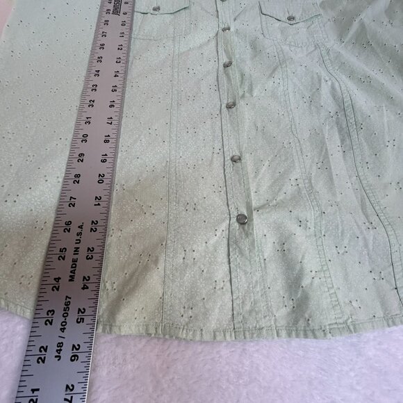 Back In The Saddle Womens Light Green Eyelet Snap Western Shirt 1X Cotton NWOT - Picture 8 of 8
